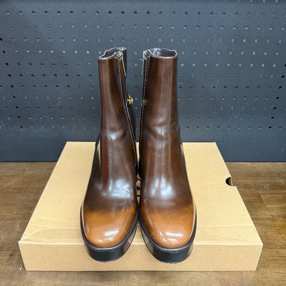 Used W/ Damaged Box! Women's Micheal Kors Platform Leather Bootie Size 10 - Picture 3 of 5